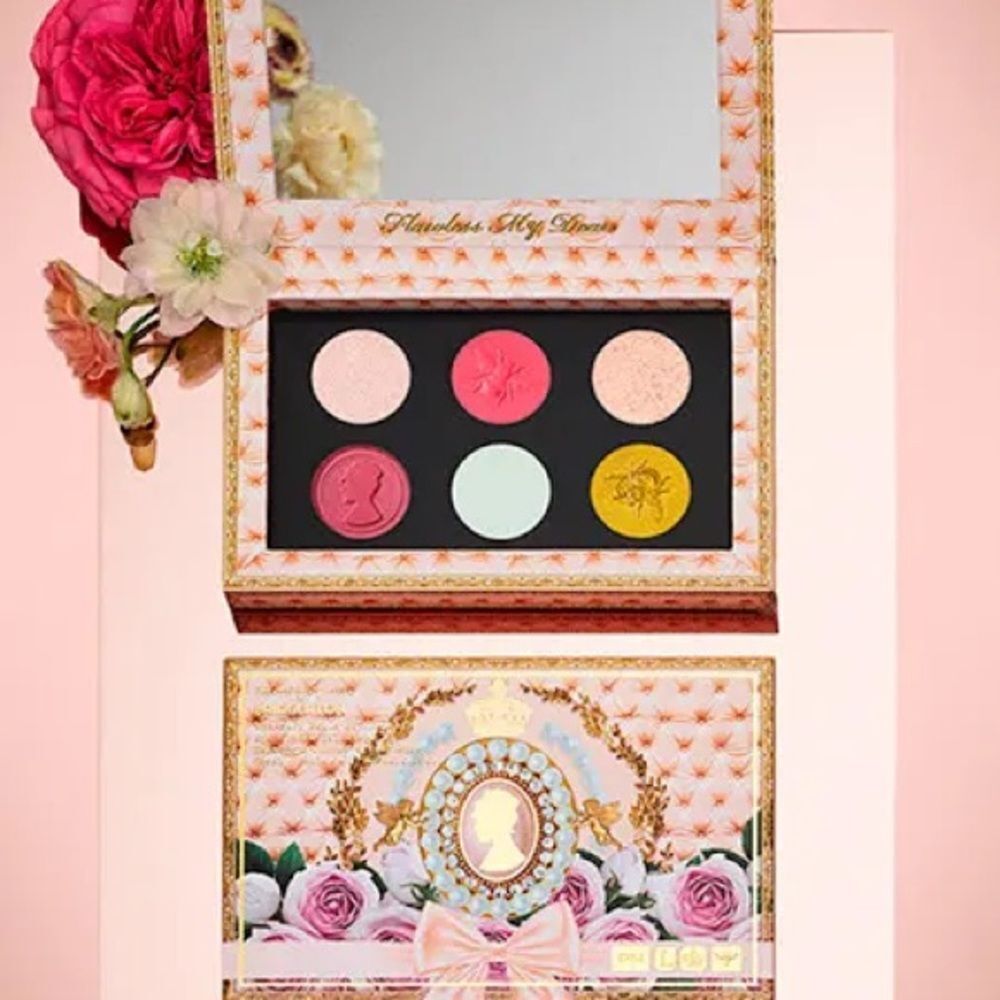 Pat McGrath x Bridgerton BELLE OF THE BALL EYESHADOW PALETTE